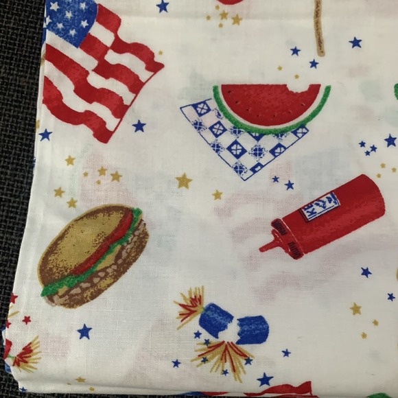 Vintage Daisy‎ Kingdom Summer 4th July Patti's Picnic Apple Pie 3+ Yds - Picture 2 of 5